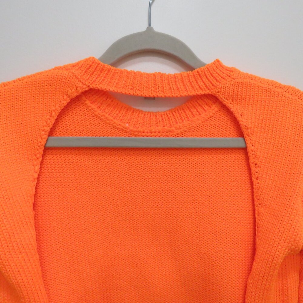 LES REVERIES Cutout Knitted Cropped Sweater Top in Orange - Size L - Picture 7 of 13